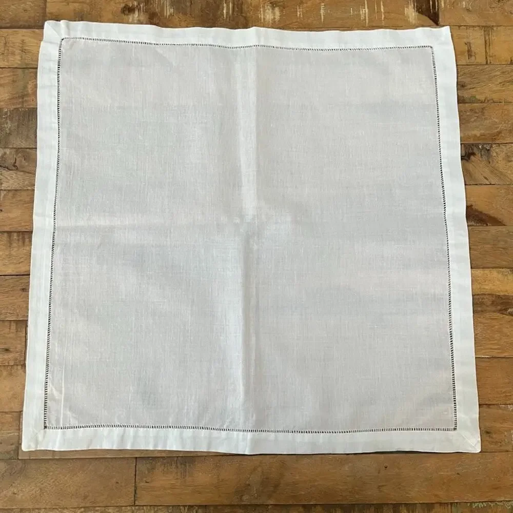 Set of 4 White Linen Napkin Set of 4 18 in x 18 in Hemstitch Border